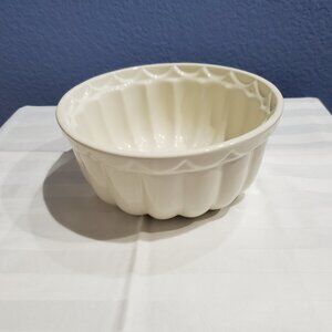 Dessert Mold, Mason Cash Baker Street, One Quart Stoneware, NWT